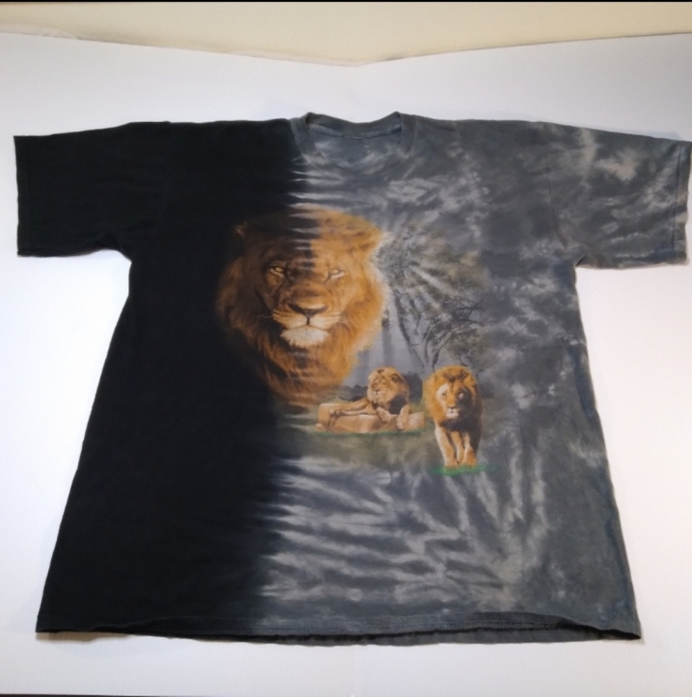 The Mountain Shirt big Male Lion Sz XL